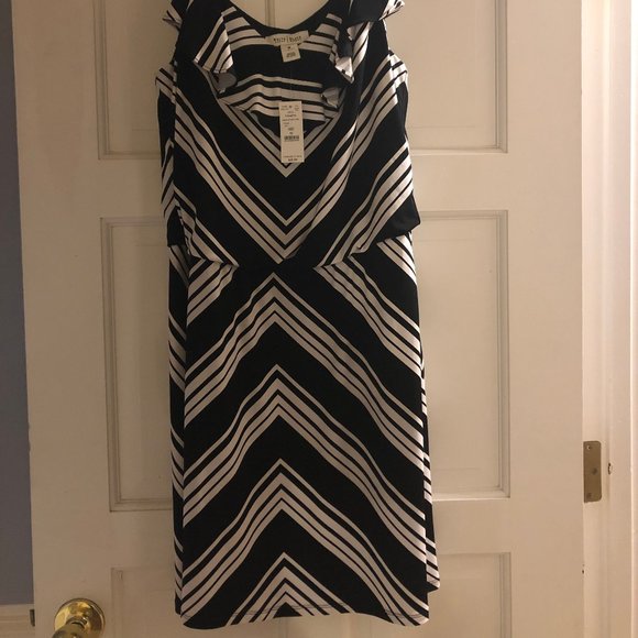 NWT Black House White Market Chevron Dress - Picture 7 of 7